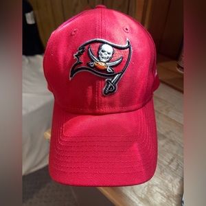 Tampa Bay Buccaneers hat.